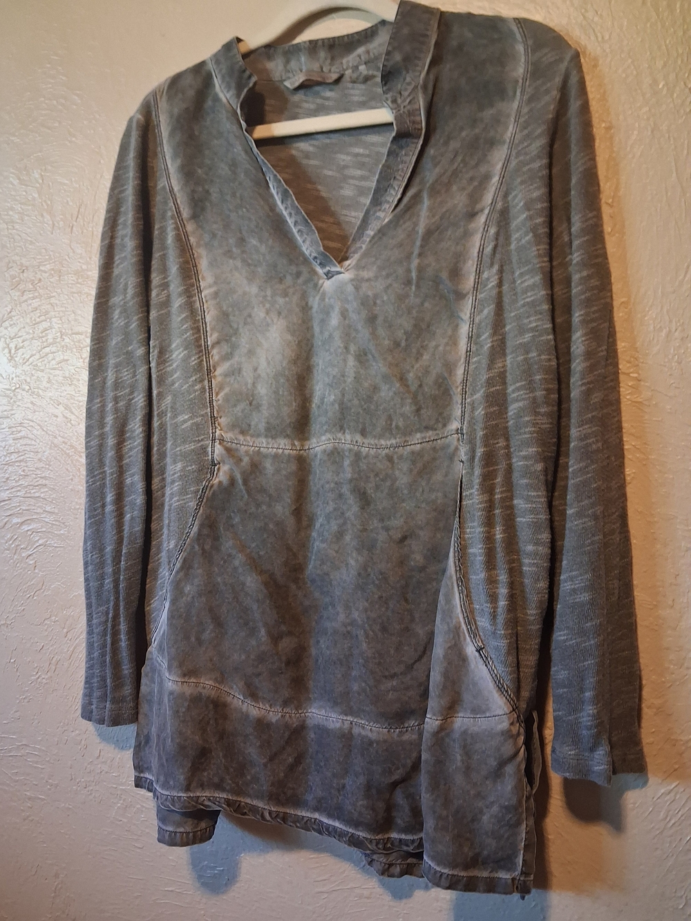 Soft Surroundings Washed Gray V-Neck Tunic Sweater